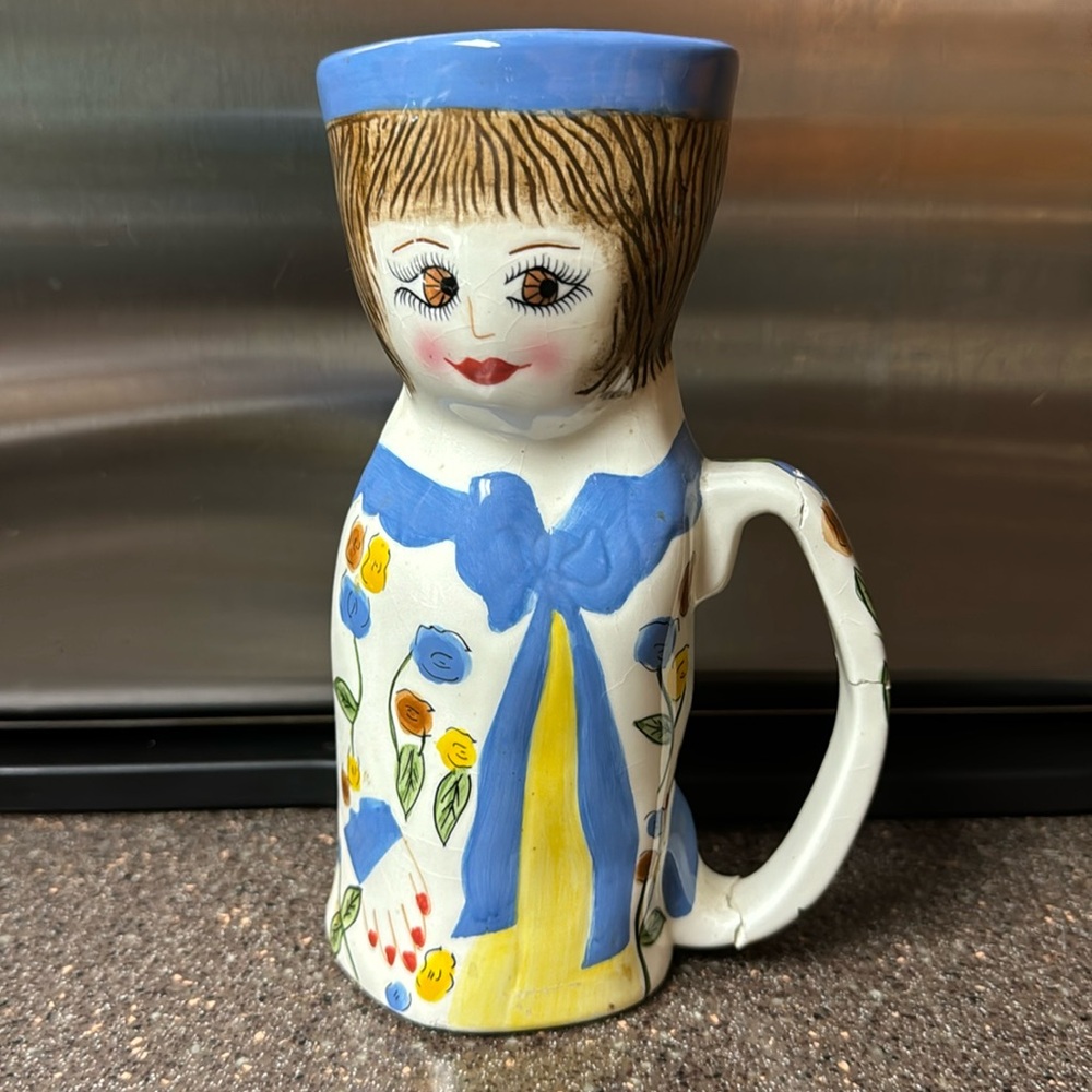SUSAN PALEY “DECAF DORIS” FLOWER VASE/MUG 7”